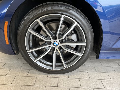 Used 2019 BMW 330i xDrive Sedan w/ Premium Package image 12