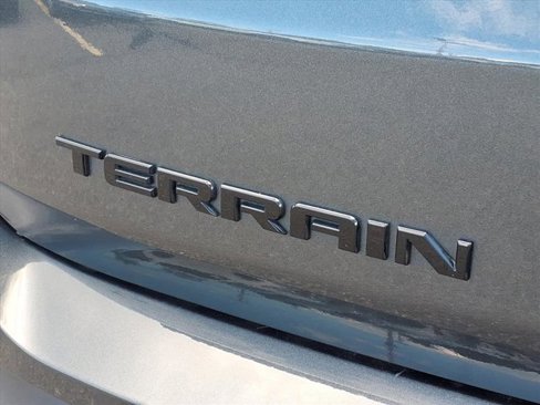 Used 2020 GMC Terrain SLE w/ Driver Convenience Package image 10