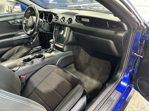 Used 2016 Ford Mustang Convertible w/ Equipment Group 051A image 19
