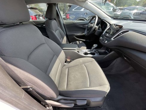 Used 2023 Chevrolet Malibu LT image 15