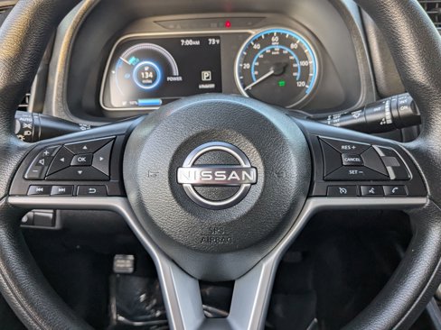 Certified 2024 Nissan Leaf S image 17