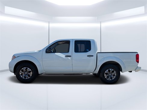 Used 2014 Nissan Frontier Desert Runner image 6