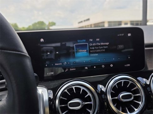 Certified 2021 Mercedes-Benz GLB 250 w/ Premium Package image 28