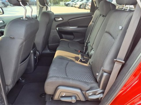Used 2018 Dodge Journey SE w/ Popular Equipment Group image 19