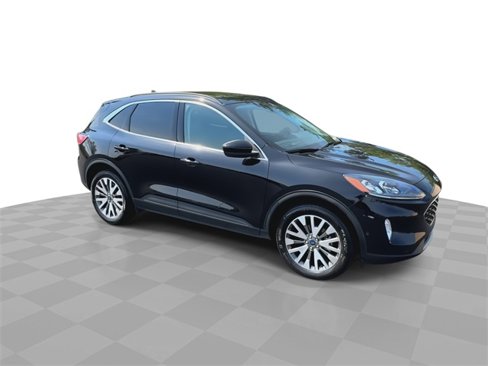 Used 2021 Ford Escape Titanium w/ Class II Trailer Tow Package image 10