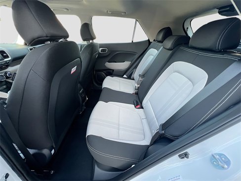 New 2025 Hyundai Venue SEL image 23