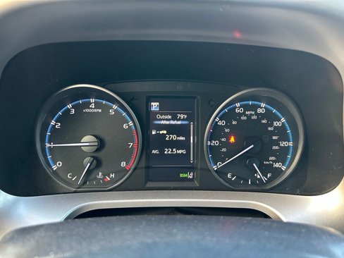 Used 2018 Toyota RAV4 XLE image 22