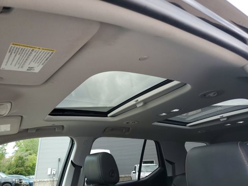 Used 2019 Chevrolet Traverse LT w/ LT Premium Package image 21