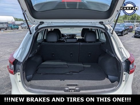 Used 2020 Nissan Rogue Sport SL image 19