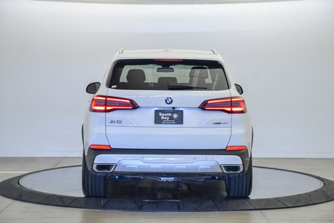 Certified 2022 BMW X5 sDrive40i w/ Parking Assistance Package image 3