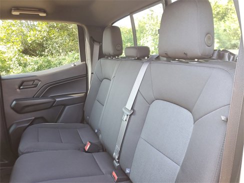 Used 2024 Chevrolet Colorado Trail Boss w/ Technology Package image 8