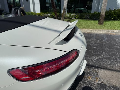 Used 2018 Mercedes-Benz AMG GT Roadster image 18