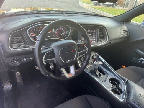 Used 2017 Dodge Challenger R/T Scat Pack w/ Dynamics Package image 14