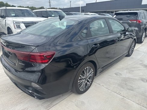 Used 2023 Kia Forte GT-Line w/ GT-Line Premium Package image 4
