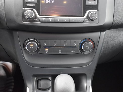 Used 2018 Nissan Sentra S image 13