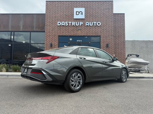 Used 2024 Hyundai Elantra SEL image 6