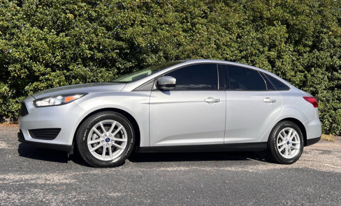 Used 2017 Ford Focus SE image 3