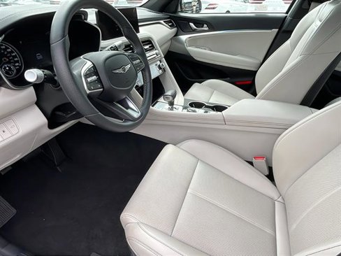 Used 2025 Genesis G70 2.5T image 14