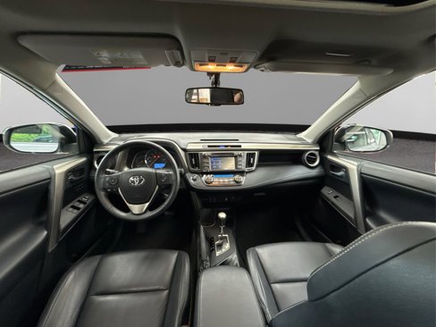 Used 2015 Toyota RAV4 Limited image 30