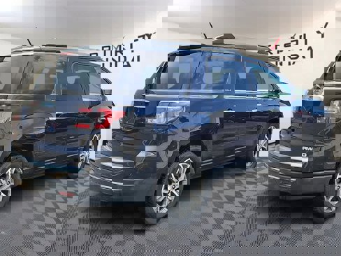 Used 2016 GMC Acadia SLT image 4