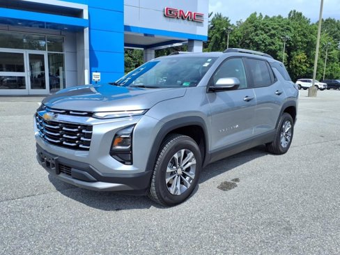 Used 2025 Chevrolet Equinox LT w/ Convenience Package II image 8