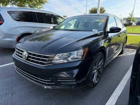 Used 2017 Volkswagen Passat 1.8T R-Line image 5