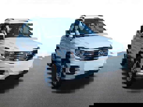 Used 2016 Volkswagen Tiguan S image 8