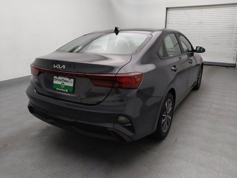 Used 2023 Kia Forte LXS image 7