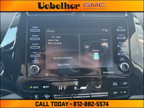 Used 2021 Toyota Prius LE image 29