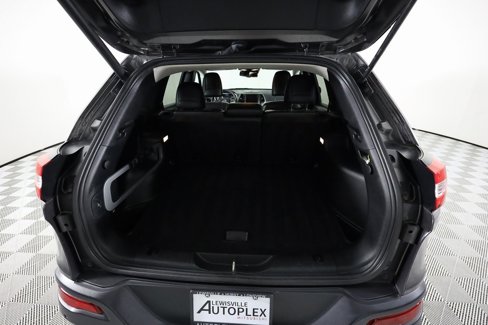 Used 2018 Jeep Cherokee Limited w/ Technology Group image 7