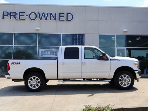 Used 2016 Ford F250 Lariat w/ Lariat Interior Package image 2