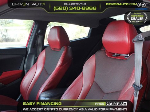 Used 2012 Hyundai Veloster w/ Style Pkg image 11