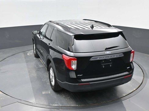 Used 2020 Ford Explorer XLT image 34