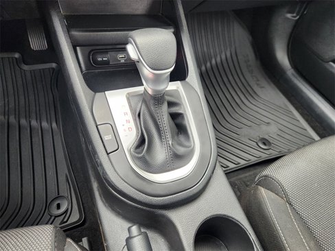 Used 2024 Kia Forte LX image 18