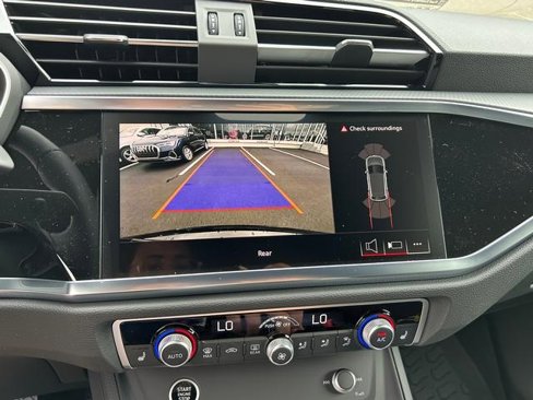 New 2025 Audi Q3 2.0T Premium image 15