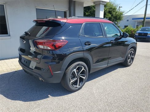 Used 2021 Chevrolet TrailBlazer RS w/ Technology Package image 8