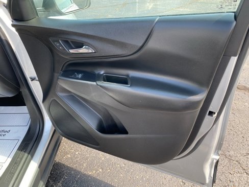 Certified 2020 Chevrolet Equinox LT w/ Driver Convenience Package image 26