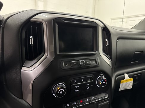 Used 2020 Chevrolet Silverado 1500 Custom w/ Custom Value Package image 43