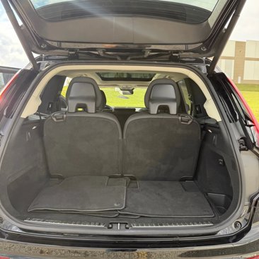 Used 2025 Volvo XC90 B6 Plus image 15