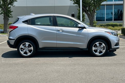 Certified 2021 Honda HR-V LX image 3