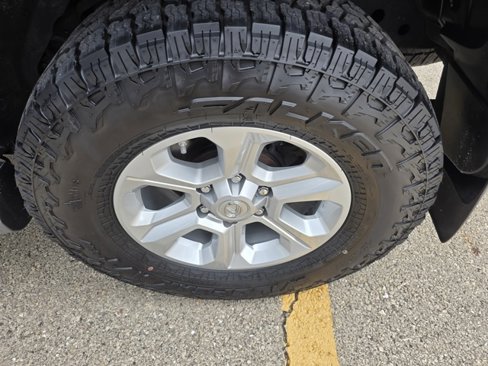 Used 2004 Lexus GX 470 image 7