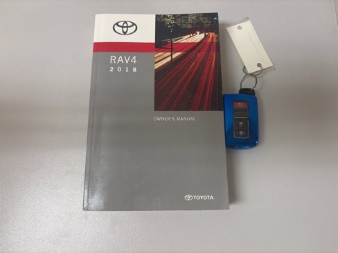 Used 2018 Toyota RAV4 XLE w/ Plus Extra Value Package image 27