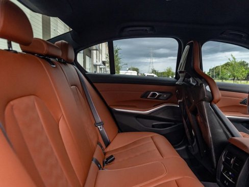Used 2025 BMW M3 Competition w/ Carbon Package image 46
