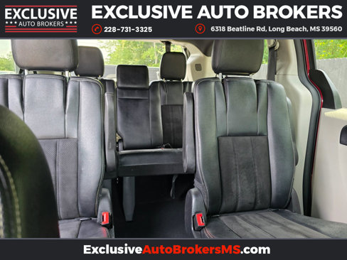 Used 2019 Dodge Grand Caravan SXT image 37
