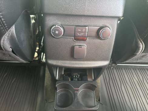 Used 2018 Ford Explorer XLT w/ Equipment Group 202A image 39