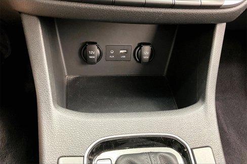 Certified 2020 Hyundai Elantra GT image 24