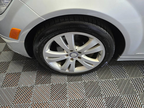 Used 2009 Mercedes-Benz C 300 4MATIC Sedan image 32