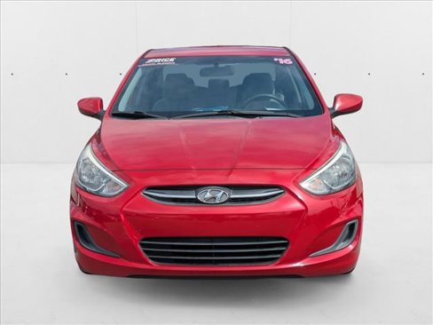 Used 2016 Hyundai Accent SE image 2
