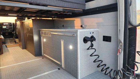 Used 2022 Mercedes-Benz Sprinter 2500 image 20