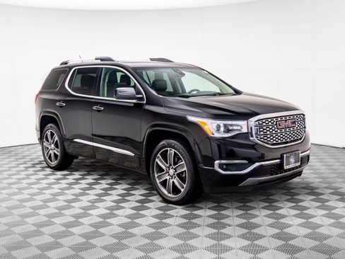Used 2017 GMC Acadia Denali w/ Technology Package image 8